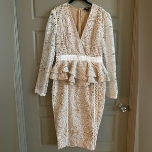 PrettyLittleThing White Lace Plunge Peplum Frill Midi Dress